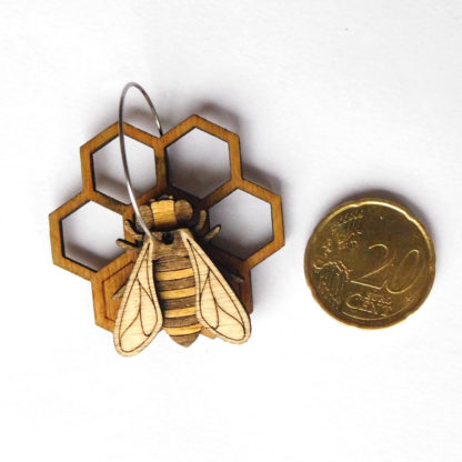 boucle oreille abeille en bois