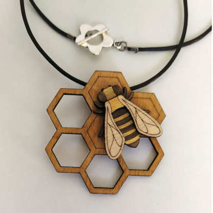 Pendentif abeille bois