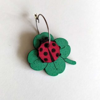 boucles d'oreilles coccinelle et trèfle 4 feuilles