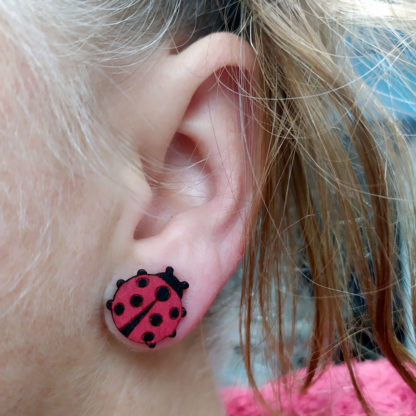 boucles oreilles coccinelles