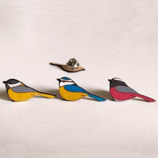 Pin's oiseaux en bois