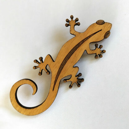 Broche gecko en bois