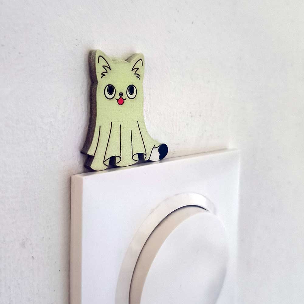 decoration_interrupteur_fantome_phospho_l Chaton fantôme phosphorescent